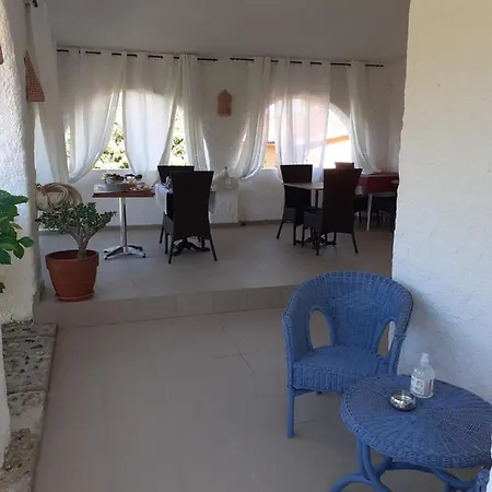 A Due Passi Dal Mare Bed and breakfast Baja Cerdeña