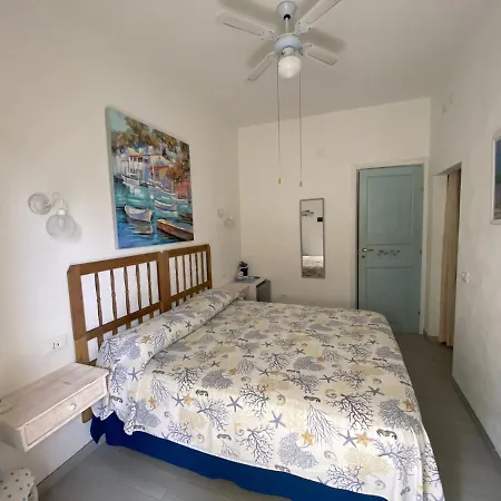 Bed and breakfast A Due Passi Dal Mare